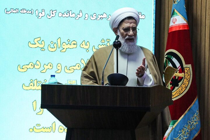 بیانات و تدابیر امام خامنه ای چراغ راه فرماندهان موفق است/عمل به دستورات رهبر معظم انقلاب محکم ترین حجت شرعی ما در پیشگاه خداست