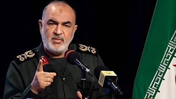 فیلم/ سردار سلامی: دشمن کاری میکند که در دفاع از ارزش هایمان خجالت بکشیم