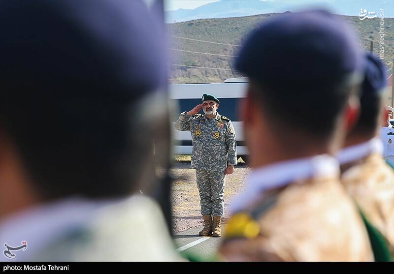 عکس/ بازدید امیر ایرانی از پادگان تکاوران نیروی دریایی ارتش