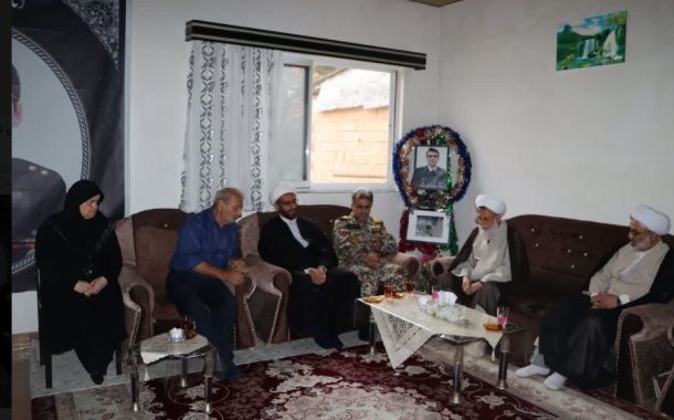 دیدار رئیس سازمان عقیدتی سیاسی ارتش با خانواده شهید جابر کامرانی