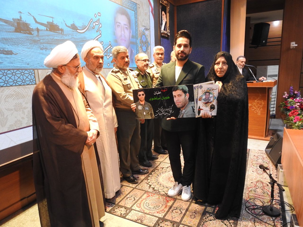 رئیس سازمان عقیدتی سیاسی ارتش: هوانیروز ارتش جزو پیشتازان در دفاع از عظمت و شرافت ملت ایران است/ ملت ایران عزت، شرف، استقلال و اقتدار خود را مرهون شهدا است .