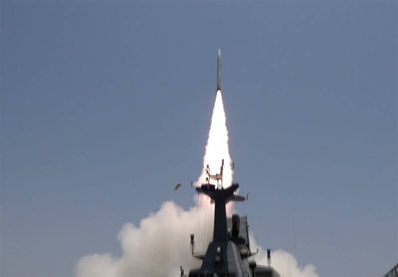 موشک صیاد شکارچی پرنده‌های متخاصم